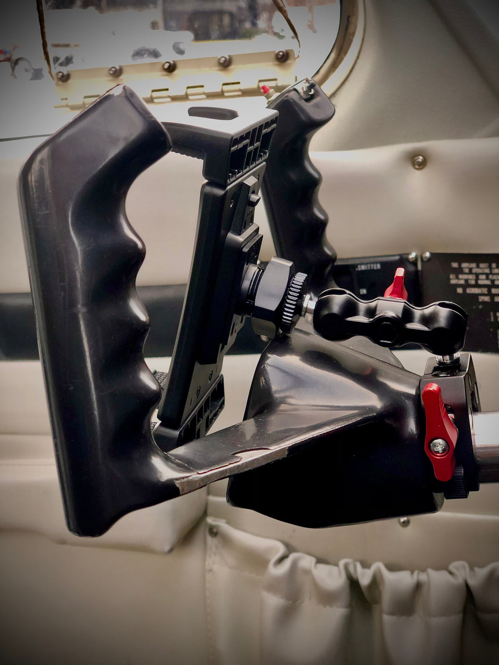 FlightPro Aviator+ Yoke Mount for the iPad mini | Lightweight & Compact