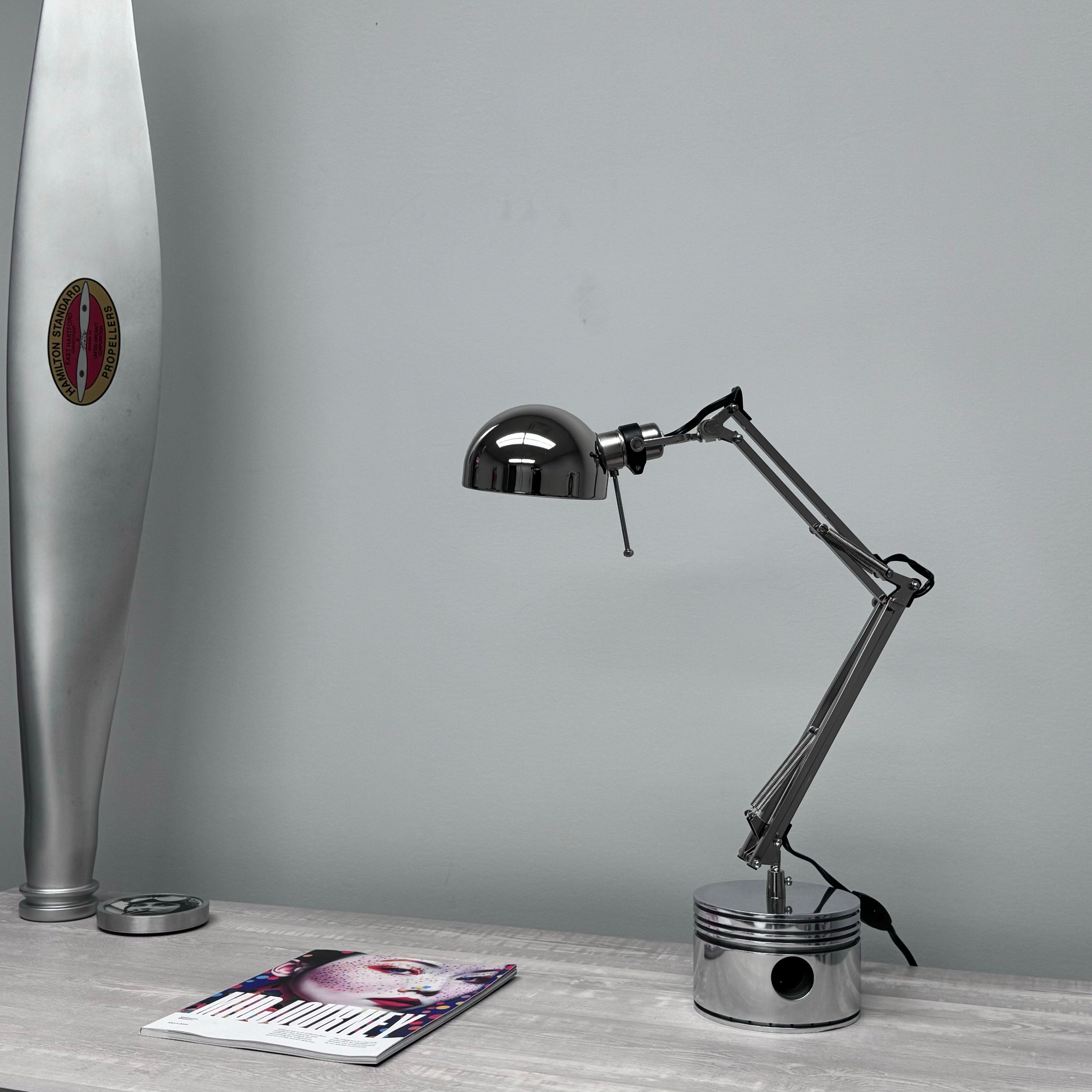 1940's Pratt & Whitney WWII R-2800 Corsair F4U Airplane Polished Chrome Radial Engine Piston Desk Task Lamp