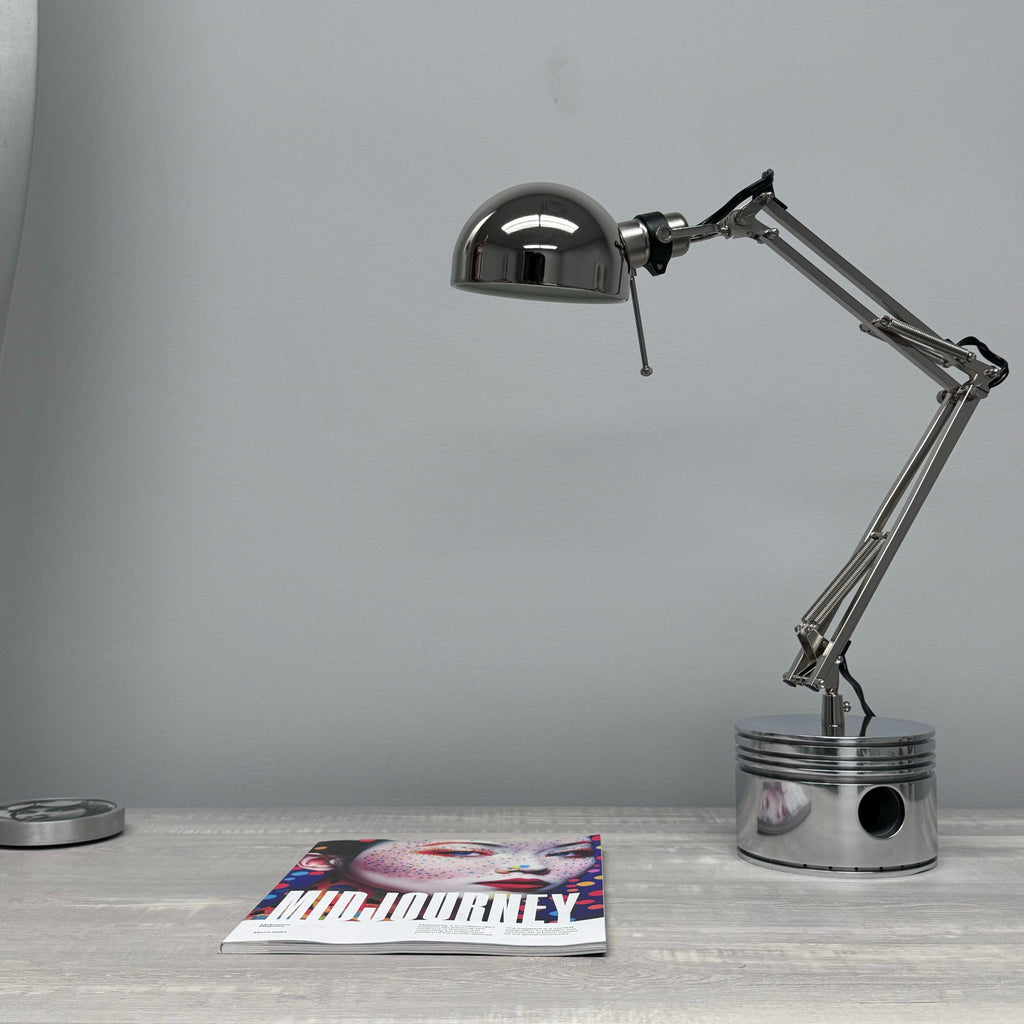 1940's Pratt & Whitney WWII R-2800 Corsair F4U Airplane Polished Chrome Radial Engine Piston Desk Task Lamp