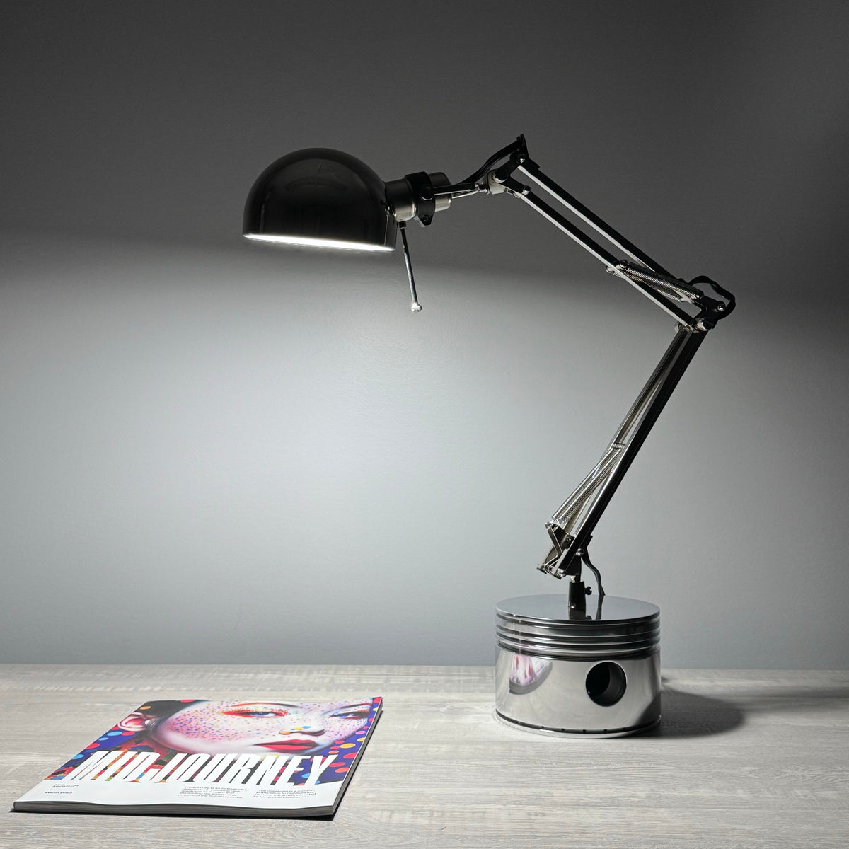 1940's Pratt & Whitney WWII R-2800 Corsair F4U Airplane Polished Chrome Radial Engine Piston Desk Task Lamp