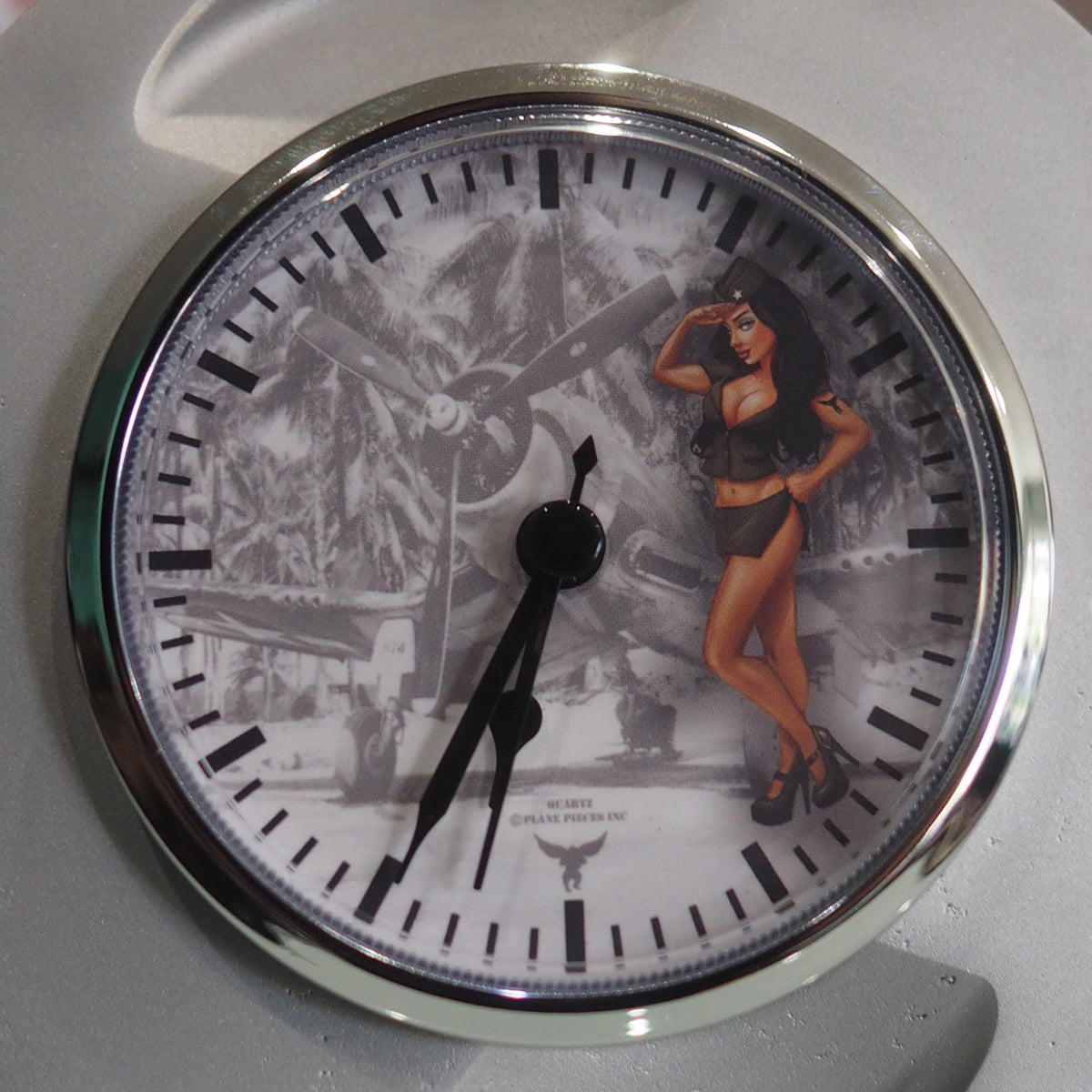 Pratt & Whitney F4U Corsair Pinup Girl R-2800 WWII Double Wasp Raw Radial Engine Piston Desk Clock